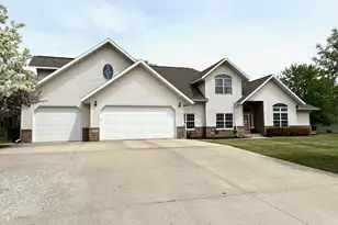 901 6th St SW, Roseau, MN 56751 - Photo 31