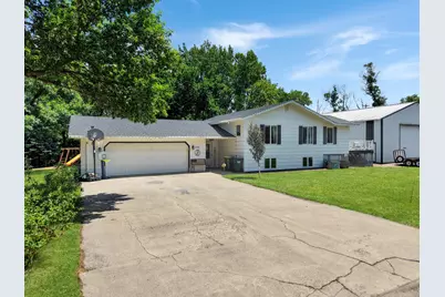 755 W 1st Street S, Cottonwood, MN 56229 - Photo 33