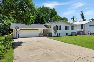 755 W 1st Street S, Cottonwood, MN 56229 - Photo 33