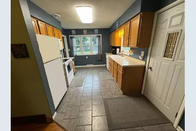 955 S 3rd Avenue, Albert Lea, MN 56007 - Photo 5