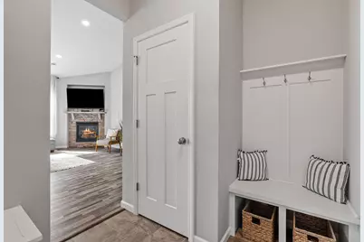 712 S Creek Drive N, Champlin, MN 55316 - Photo 17