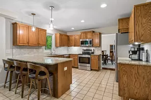 7408 W 83rd St, Bloomington, MN 55438 - Photo 9