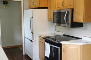 561 4th St E, Hector, MN 55342 - Photo 7
