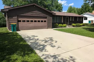 1005 Skylark Ln, Albert Lea, MN 56007 - Photo 3