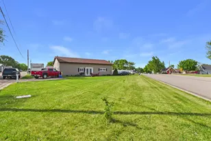 704 Getty St S, Sauk Centre Township, MN 56378 - Photo 3