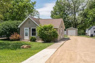2018 7th Avenue, Mankato, MN 56001 - Photo 1