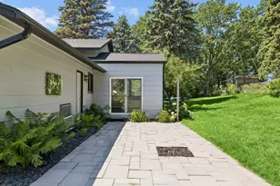 1077 Churchill Cir, Shoreview, MN 55126 - Photo 33