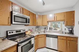 1580 Wheelock Ln, Saint Paul, MN 55117 - Photo 3