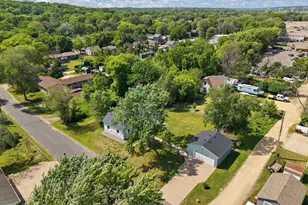 387 2nd St S, Bayport, MN 55003 - Photo 39