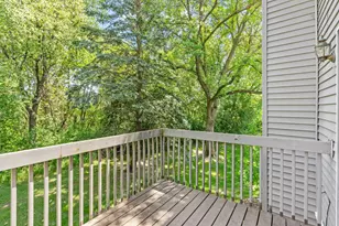 828 Sherwood Rd, Shoreview, MN 55126 - Photo 9