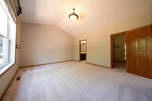 17461 Haralson Dr, Eden Prairie, MN 55347 - Photo 15