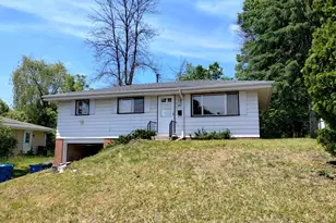 3211 Indiana Ave N, Robbinsdale, MN 55422 - Photo 1