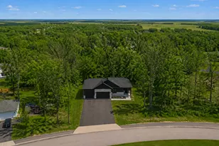 1407 Mineral Springs Pkwy, Owatonna, MN 55060 - Photo 1