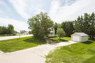 402 Sanstead St W, Garfield, MN 56332 - Photo 5