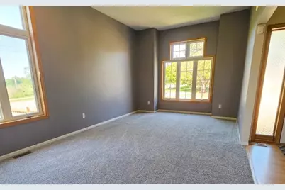 7001 46th Street N, Oakdale, MN 55128 - Photo 3
