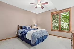 13687 Dunbar Way, Apple Valley, MN 55124 - Photo 31