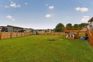 284 Highlands Ave, Zumbrota, MN 55992 - Photo 3