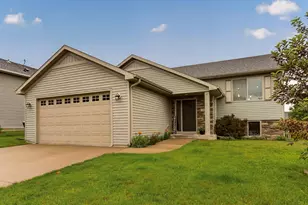 284 Highlands Ave, Zumbrota, MN 55992 - Photo 1