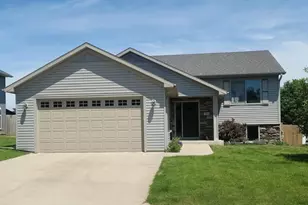 284 Highlands Ave, Zumbrota, MN 55992 - Photo 1