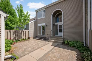 1159 Edgcumbe Rd, Saint Paul, MN 55105 - Photo 1