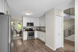 1159 Edgcumbe Rd, Saint Paul, MN 55105 - Photo 11