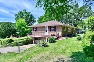 604 Hawthorn St, Red Wing, MN 55066 - Photo 1