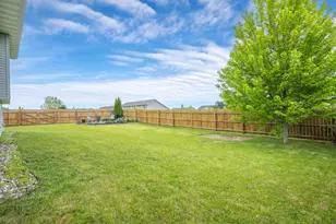 388 Dakota Ave, Roberts, WI 54023 - Photo 29