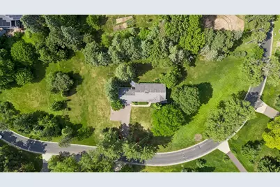 205 Oakview Road, West Saint Paul, MN 55118 - Photo 35