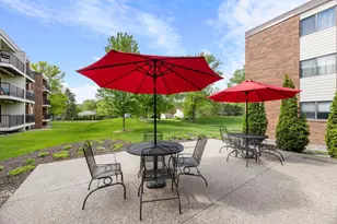 4 Pine Tree Dr, Arden Hills, MN 55112 - Photo 15