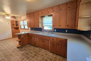 1106 6th Ave SW, Pipestone, MN 56164 - Photo 7