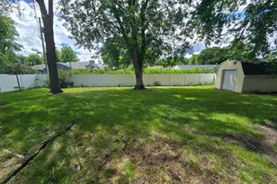 1106 6th Ave SW, Pipestone, MN 56164 - Photo 3