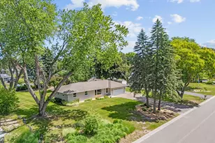 15700 5th Ave N, Plymouth, MN 55447 - Photo 1