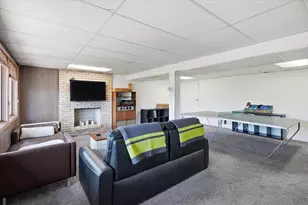 8015 Wynnwood Rd, Golden Valley, MN 55427 - Photo 25