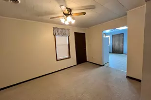 617 W 3rd St, Madison, MN 56256 - Photo 9