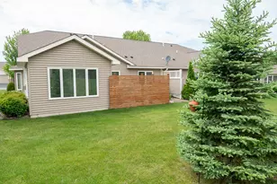 537 Cassandra Drive, New Richmond, WI 54017 - Photo 3