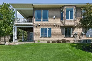 10058 Indigo Dr, Eden Prairie, MN 55347 - Photo 57