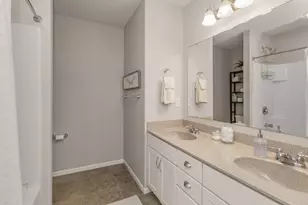 9231 Lighthouse Ln, Woodbury, MN 55129 - Photo 35