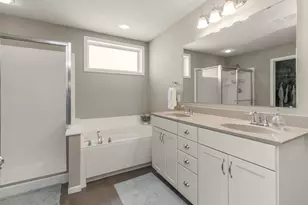 9231 Lighthouse Ln, Woodbury, MN 55129 - Photo 29