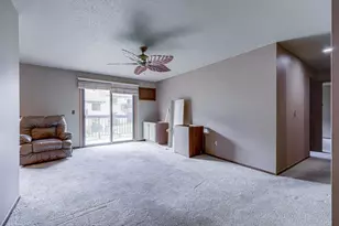 1601 Cohansey St, Saint Paul, MN 55117 - Photo 5