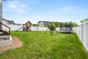 3590 49th St S, Fargo, ND 58104 - Photo 3