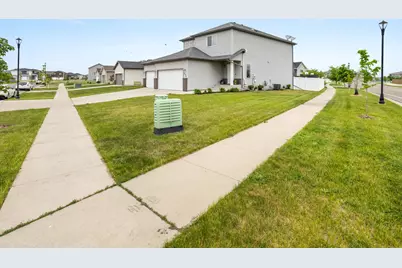 3590 49th Street S, Fargo, ND 58104 - Photo 37