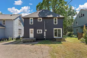 1723 Hewitt Ave, Saint Paul, MN 55104 - Photo 23
