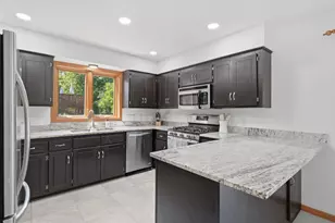 7470 Atherton Way, Eden Prairie, MN 55346 - Photo 5