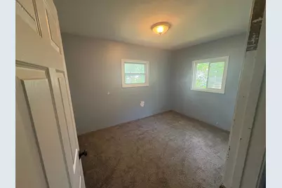 2835 8th Avenue E, Hibbing, MN 55746 - Photo 3