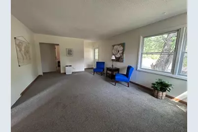 2835 8th Avenue E, Hibbing, MN 55746 - Photo 9