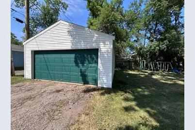 2835 8th Avenue E, Hibbing, MN 55746 - Photo 3