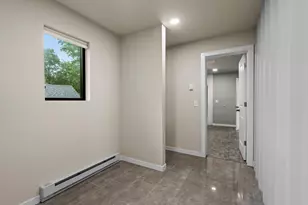 2434 Irving Ave N, Minneapolis, MN 55411 - Photo 37