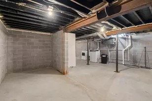 2434 Irving Ave N, Minneapolis, MN 55411 - Photo 47
