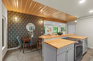 2434 Irving Ave N, Minneapolis, MN 55411 - Photo 21