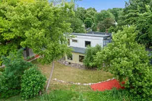 2434 Irving Ave N, Minneapolis, MN 55411 - Photo 57